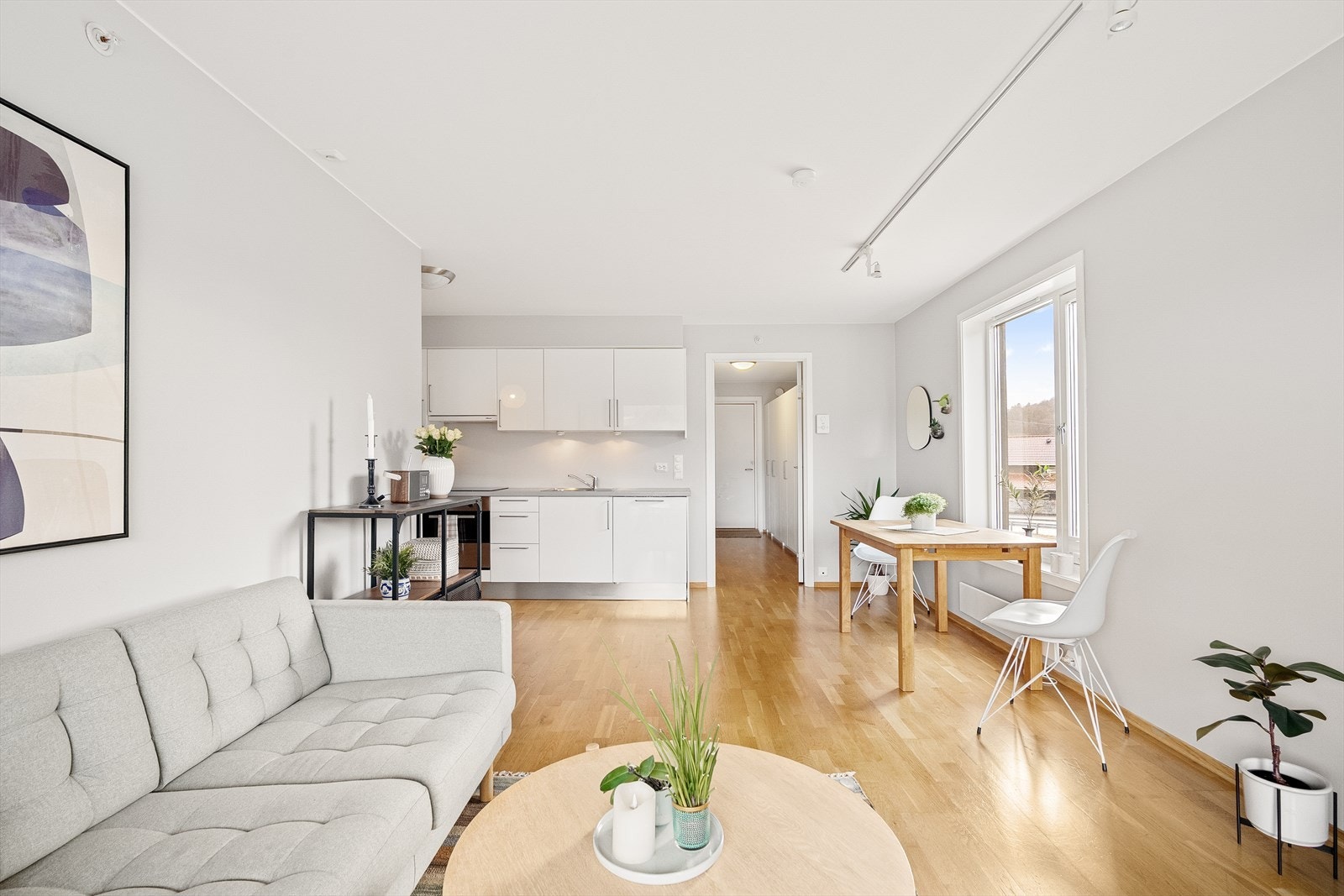 Stuen kan innredes med både sittegruppe og tv-seksjon. Galleribilde