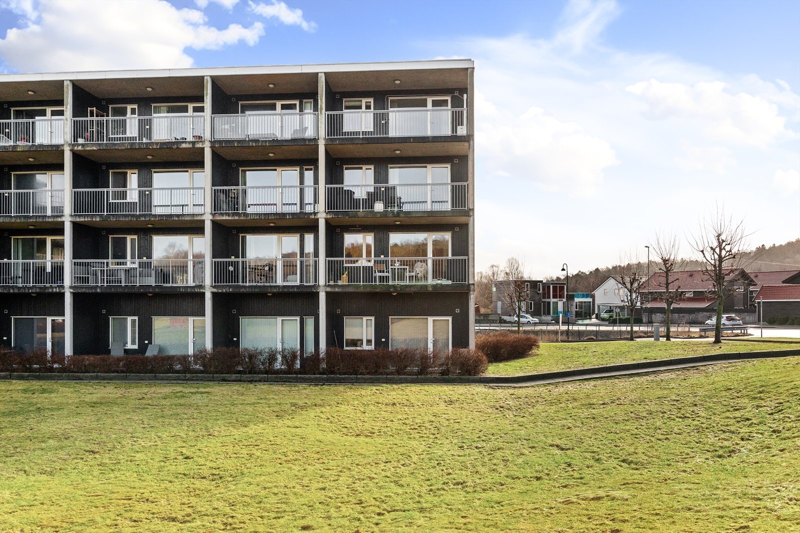 Andelen disponerer egen bod og parkeringsplass i lukket garasjeanlegg med elbillader. Galleribilde