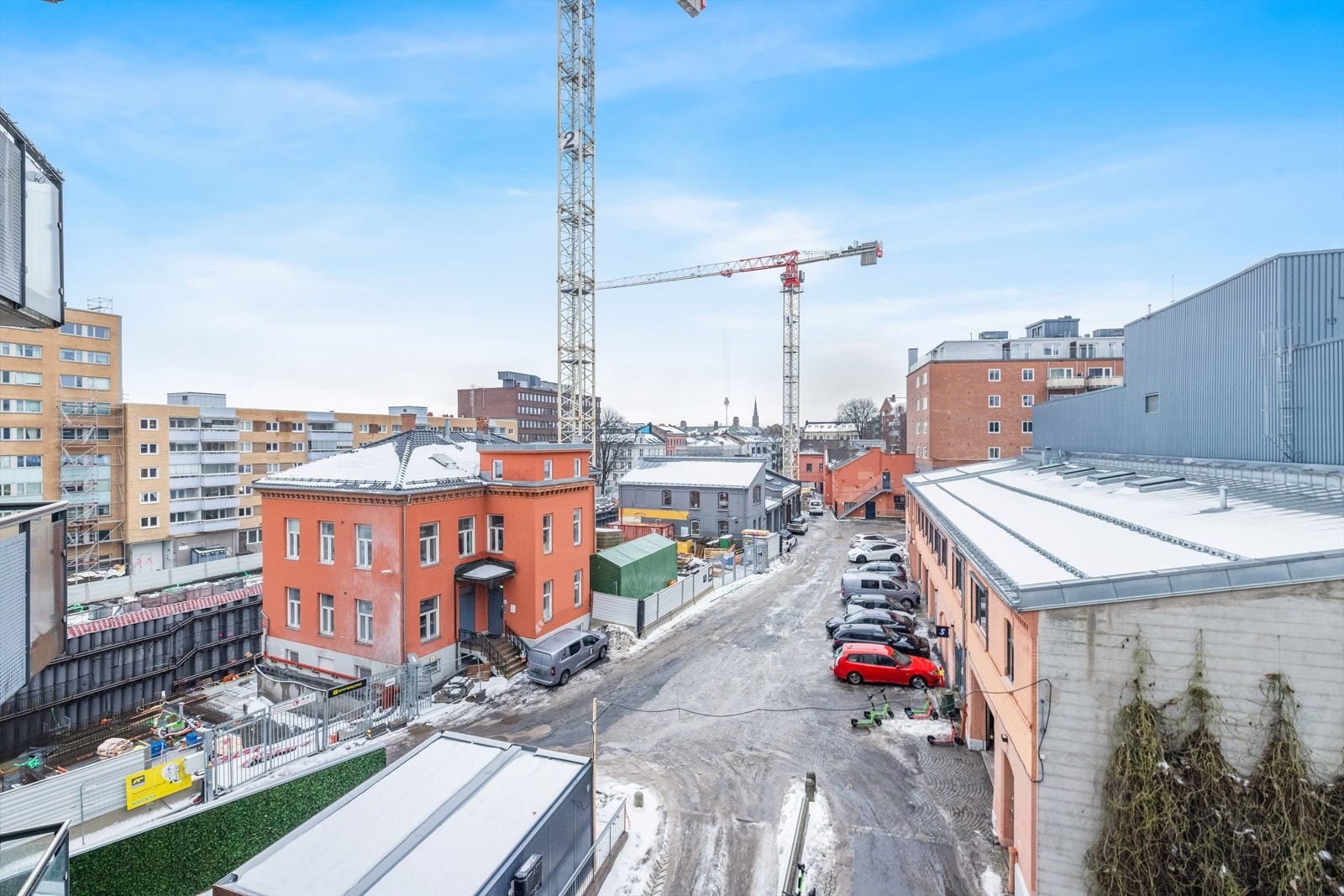 Velkommen til visning onsdag og torsdag kl 17-18. Ta kontakt med Sindre Holt på tlf. 41 28 71 65 dersom oppsatt visning ikke skulle passe. Galleribilde