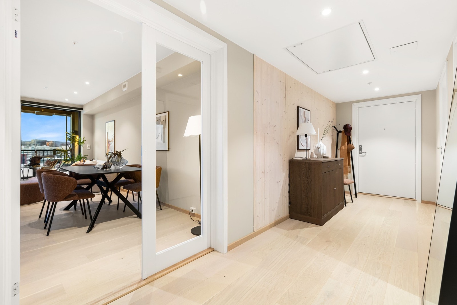 Entré/gang Galleribilde