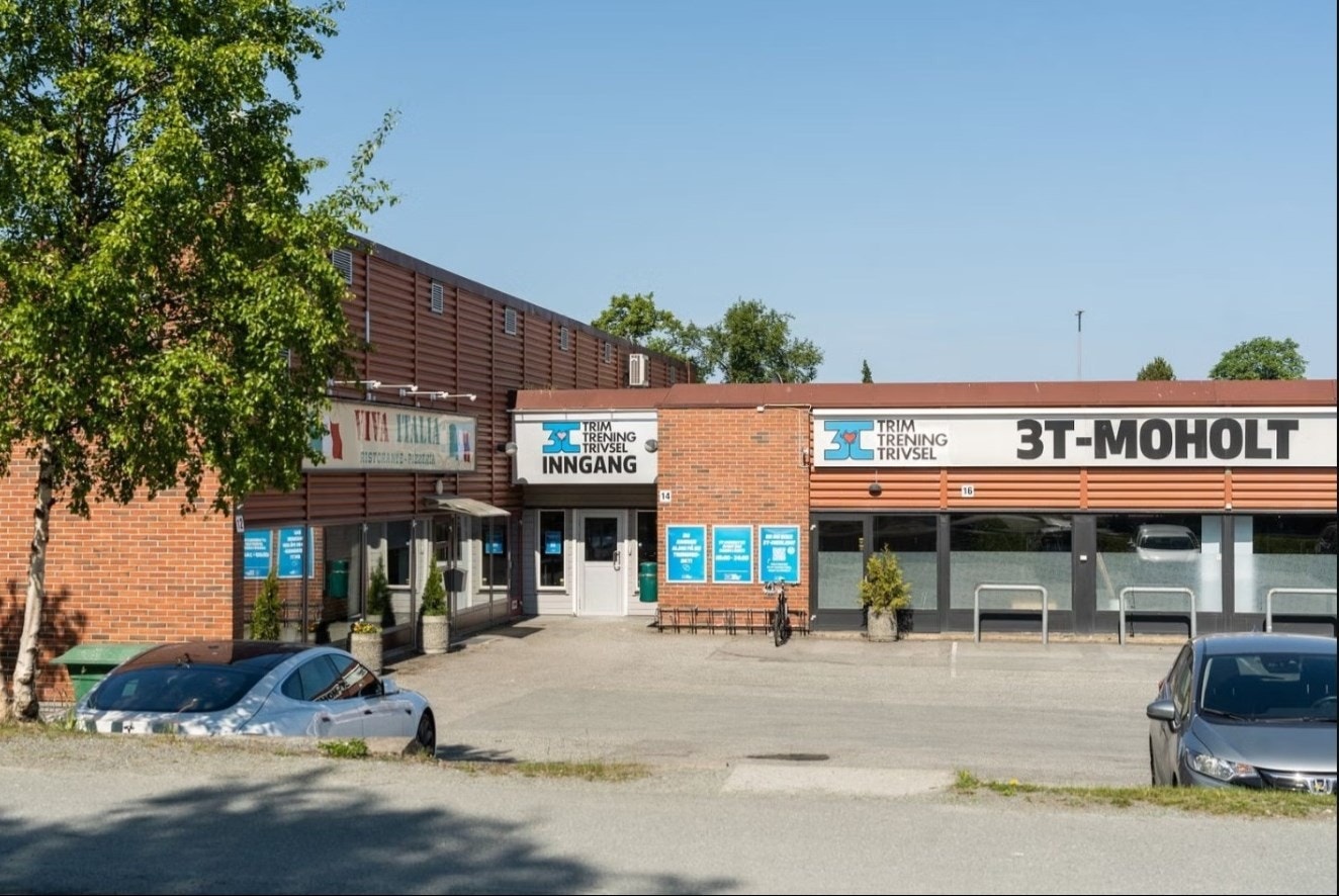 3T treningssenter på Moholt ligger i sykkelavstand fra leiligheten på bare 8 minutter. Nærmeste nabo er et CrossFit senter med store og luftige lokaler på hele 400 m². Galleribilde