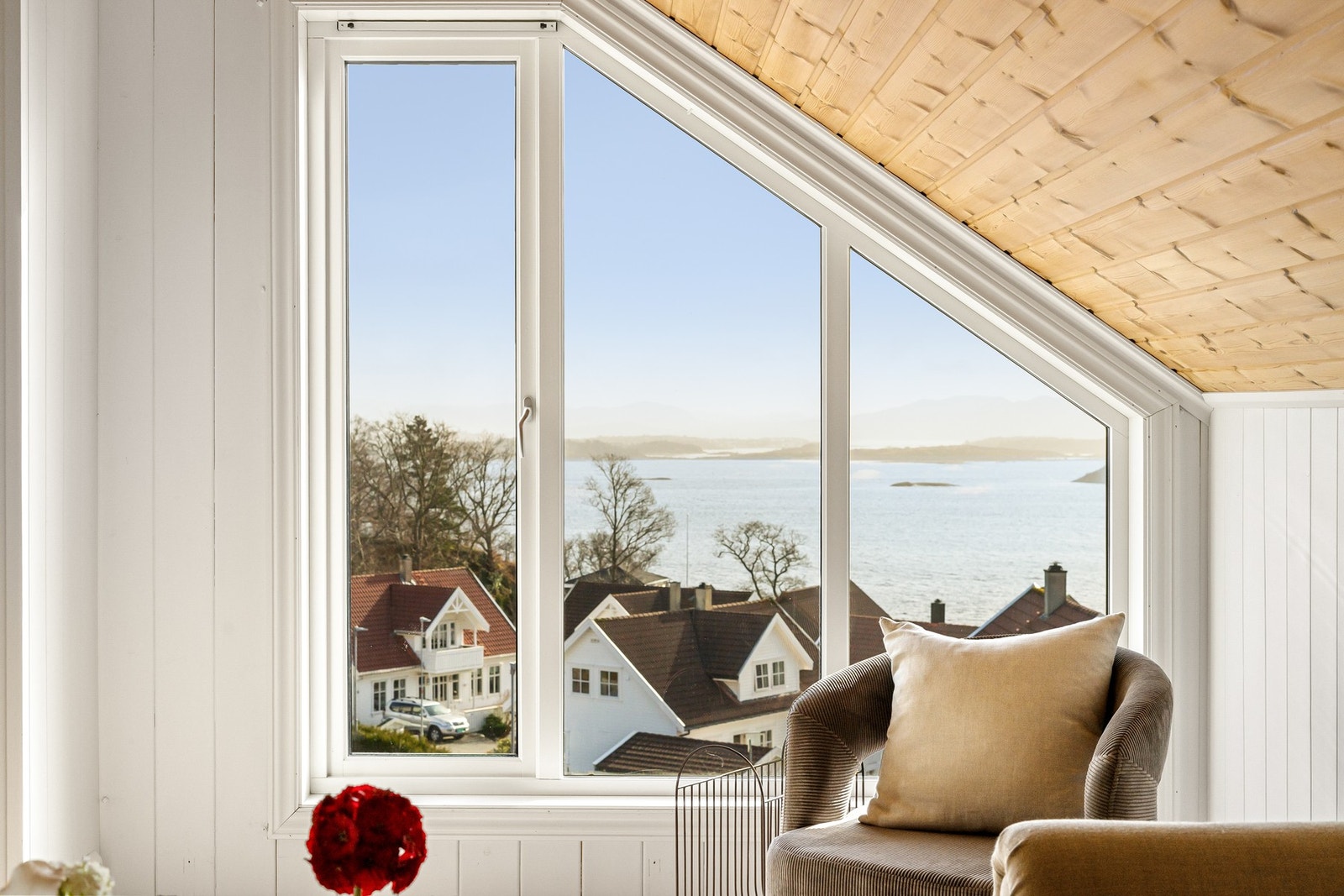 Her får man en utrolig flott utsikt over Stavanger og byøyene Galleribilde