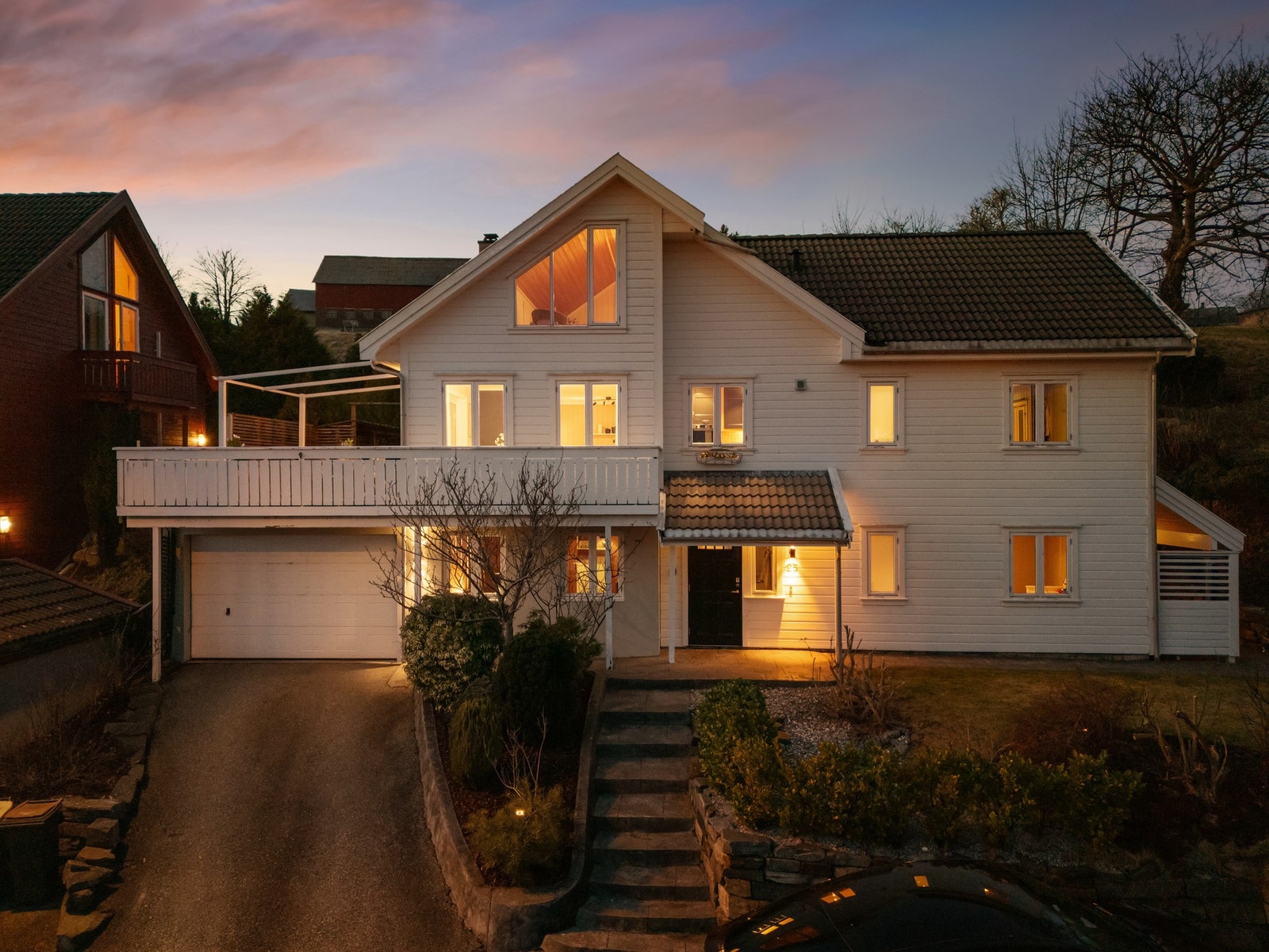 Velkommen til Åmøylia 25 med fantastisk beliggenhet på Austre Åmøy Galleribilde