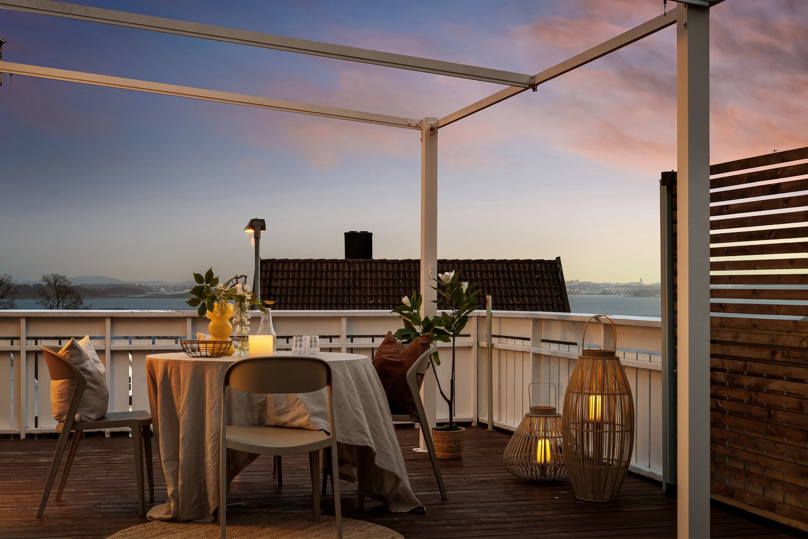 Utsikten fra terrassen er helt enestående Galleribilde