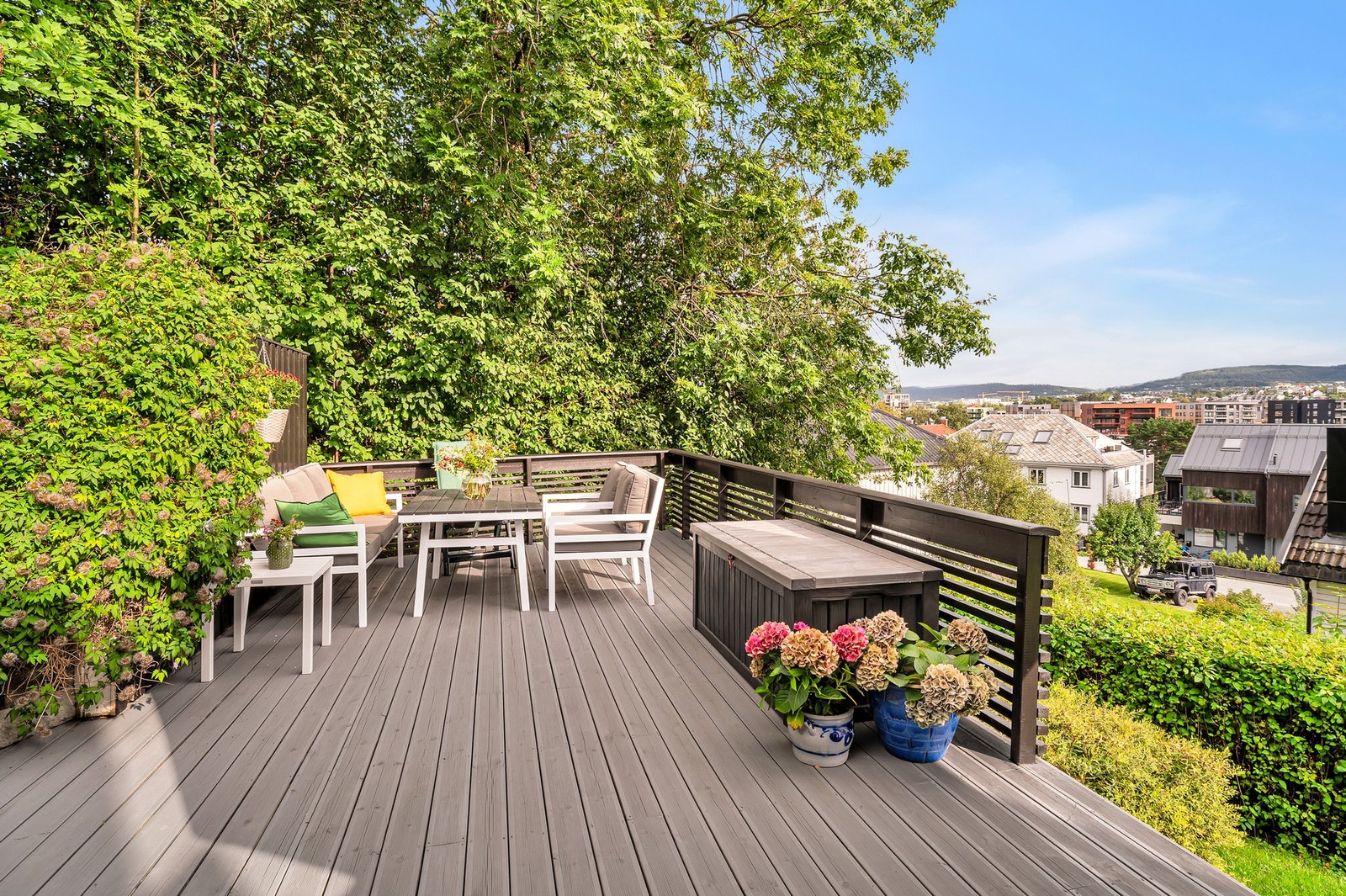 Her har du godt plass til å opparbeide flere sittegrupper etter ønske. Galleribilde