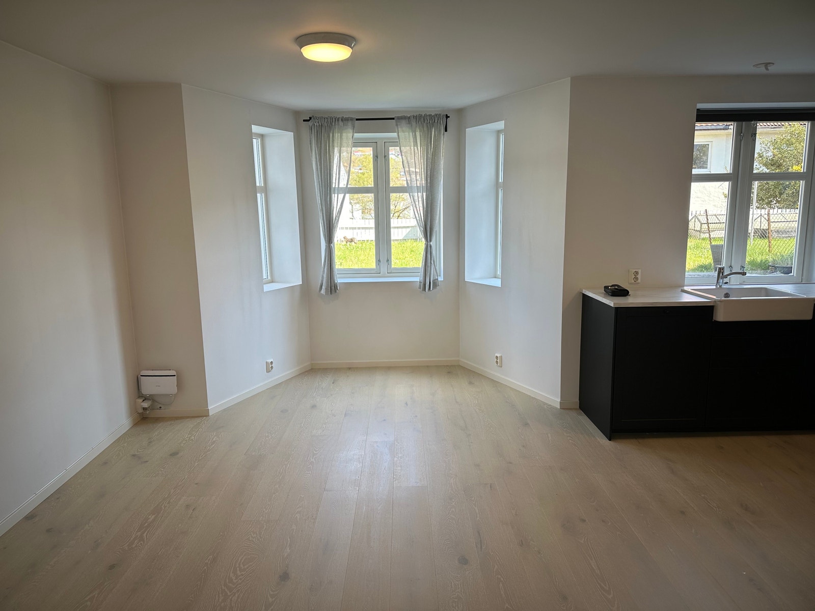 Stue, umøblert Galleribilde