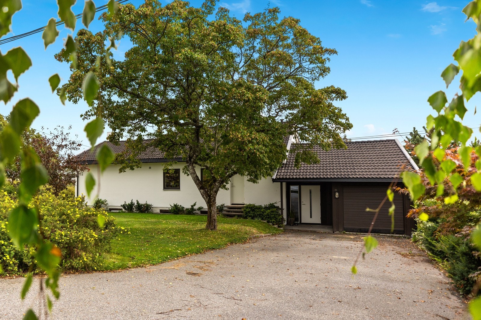 Velkommen til Prestegårdsveien 11 - Presentert av EiendomsMegler1 ved Henriette Henriksen Galleribilde