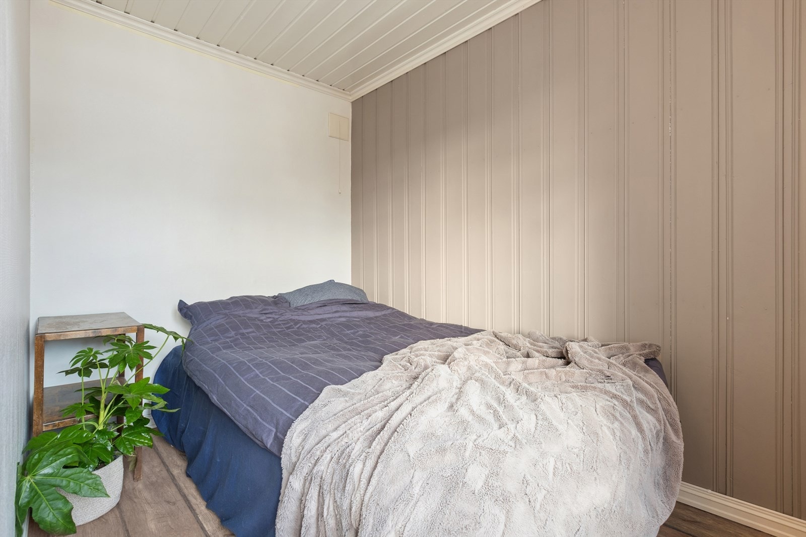 Sovealkove i hybel. Galleribilde