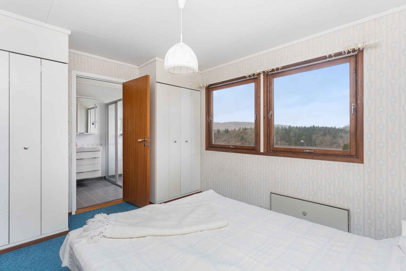 Dette rommet har også adkomst til badet. Galleribilde