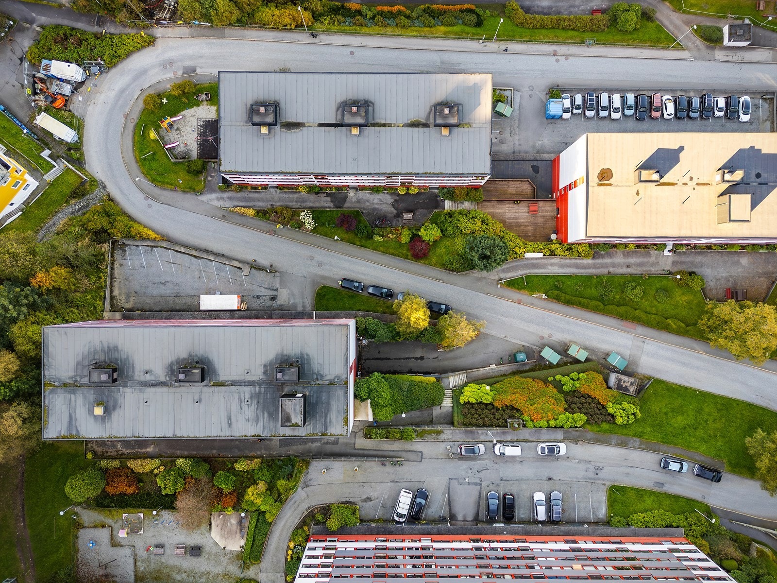- Fra leiligheten har du gangavstand til matbutikk, busstopp, treningssenter og sentrumskjernen med alle service- og fasilitetstilbud - Galleribilde