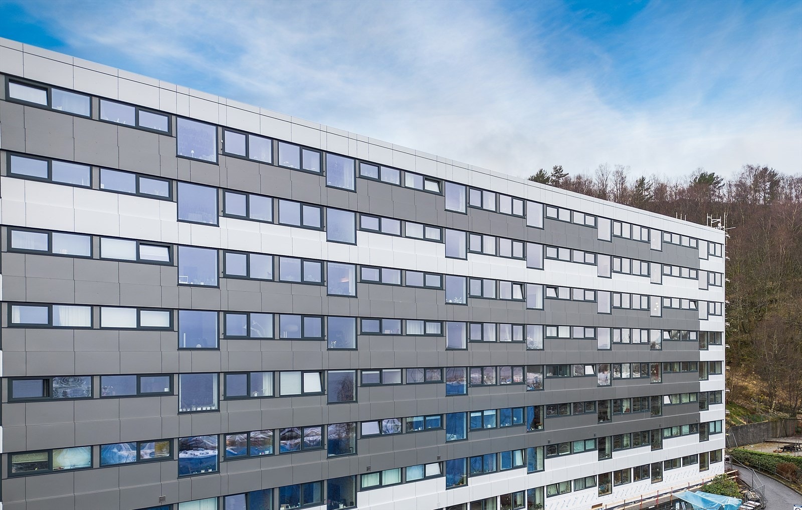 - Slik vil alle borettslagets fasader se ut etter rehabiliteringen er ferdigstilt - Galleribilde