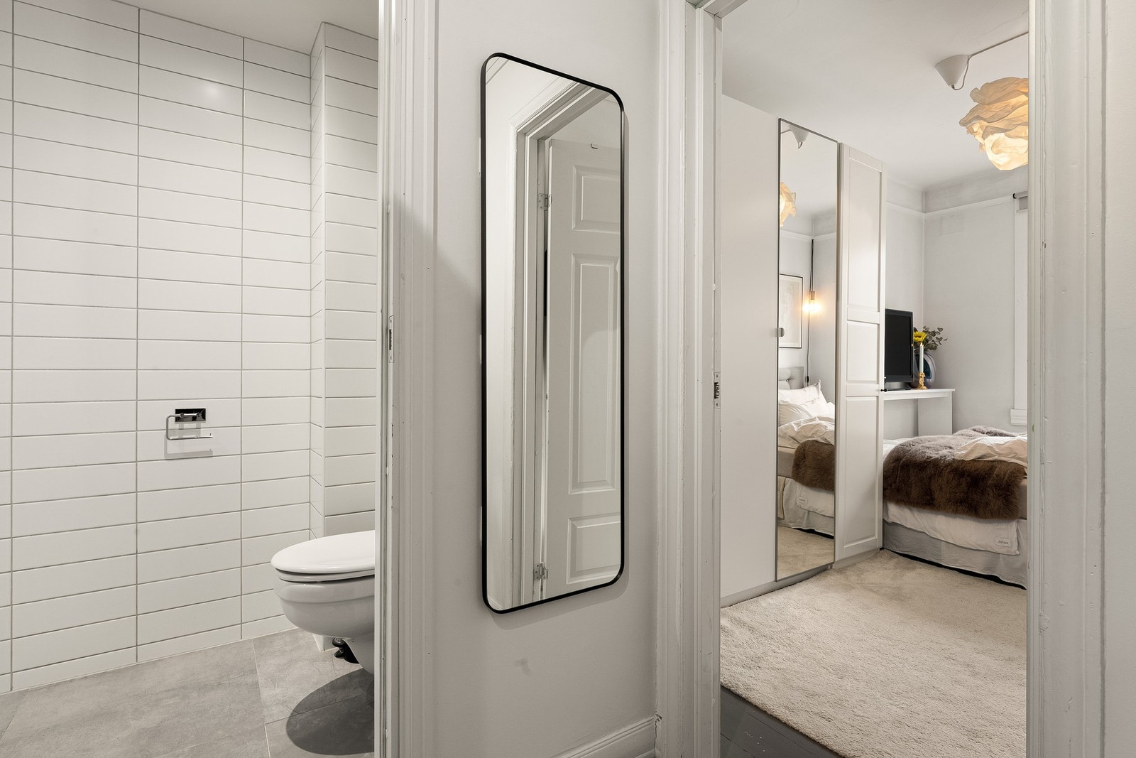 Boligen har rikelig med lagringsplass og man disponerer to boder. Galleribilde