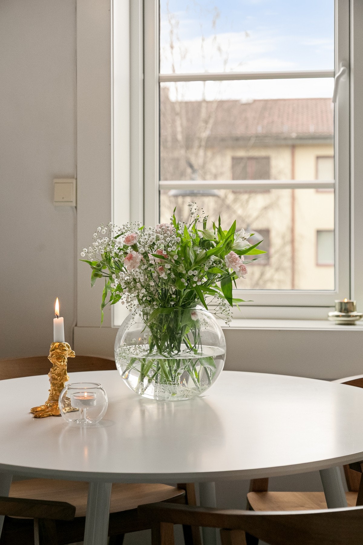 Her kan du nyte gode middager og samtaler med familie og venner. Galleribilde