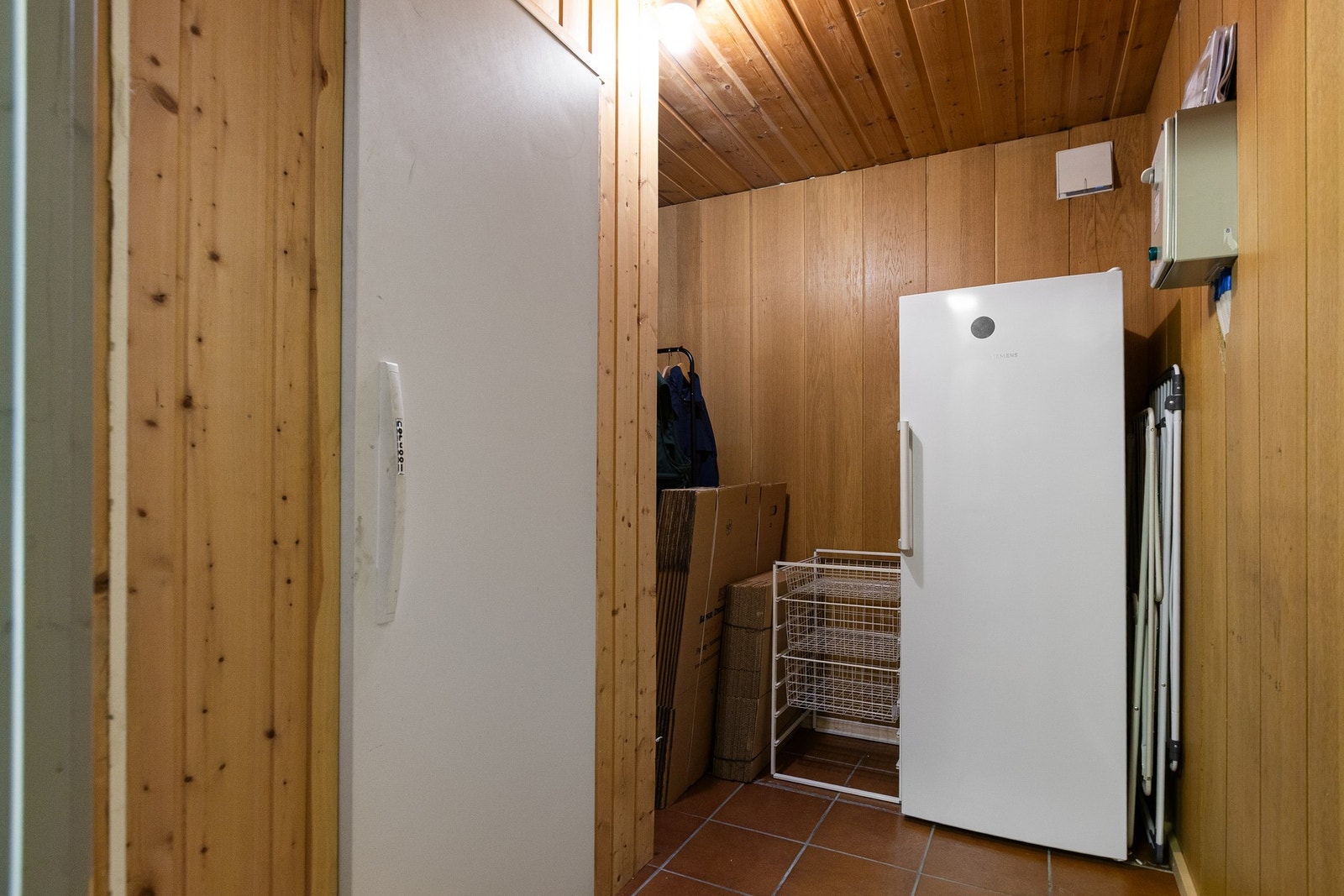 Åpen bod med kjølerom Galleribilde