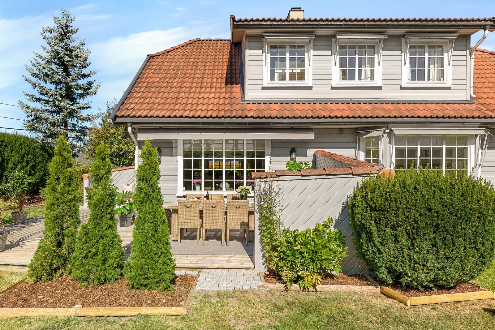 Boligen fremstår som pen og meget godt vedlikeholdt med mange gode kvaliteter Galleribilde