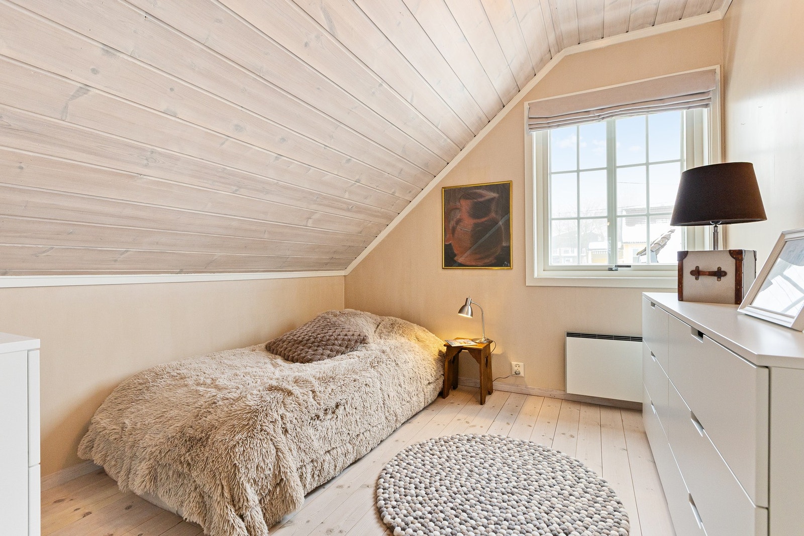 Byggemeldt bod, innredet som soverom nr 4 i 2 etg. Galleribilde