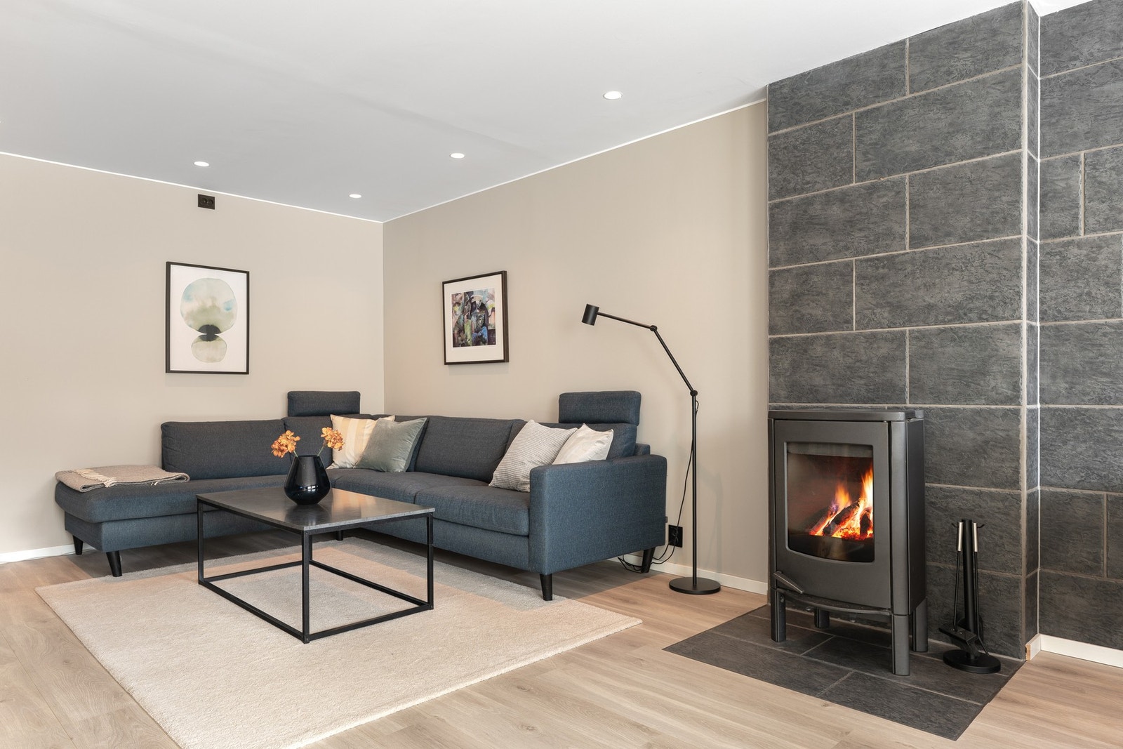 Leiligheten ligger i umiddelbar nærhet til marka. Galleribilde