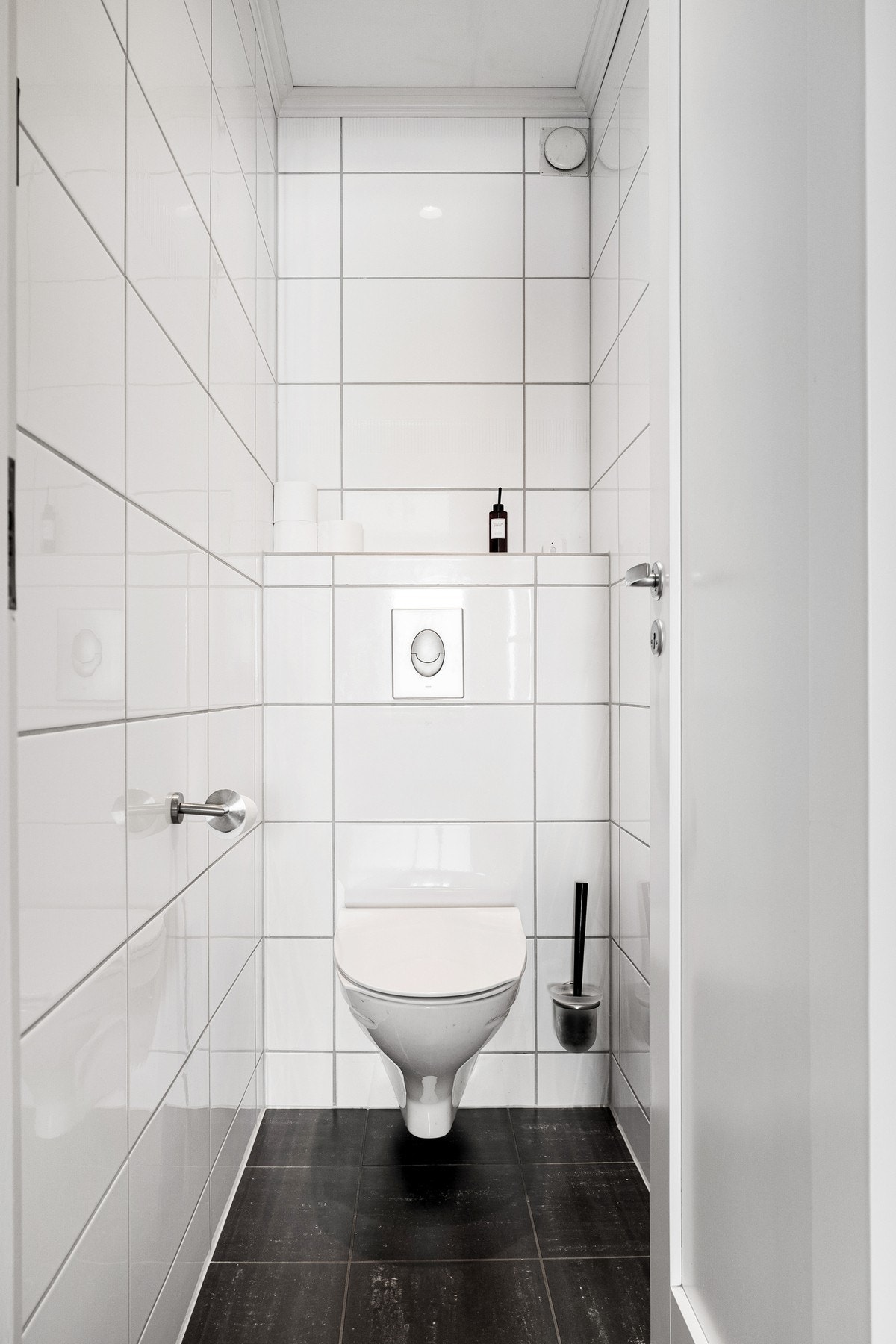 Separat toalettrom. Galleribilde