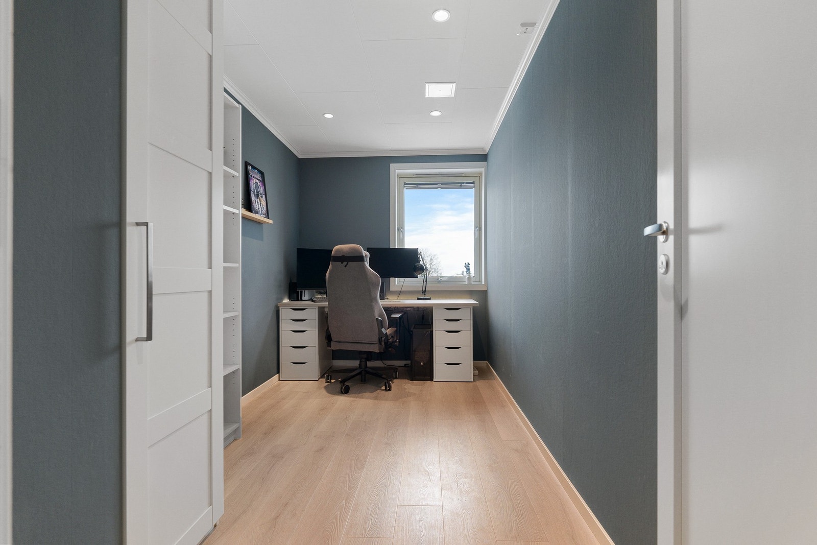 Soverommet er på 7,7m². Galleribilde