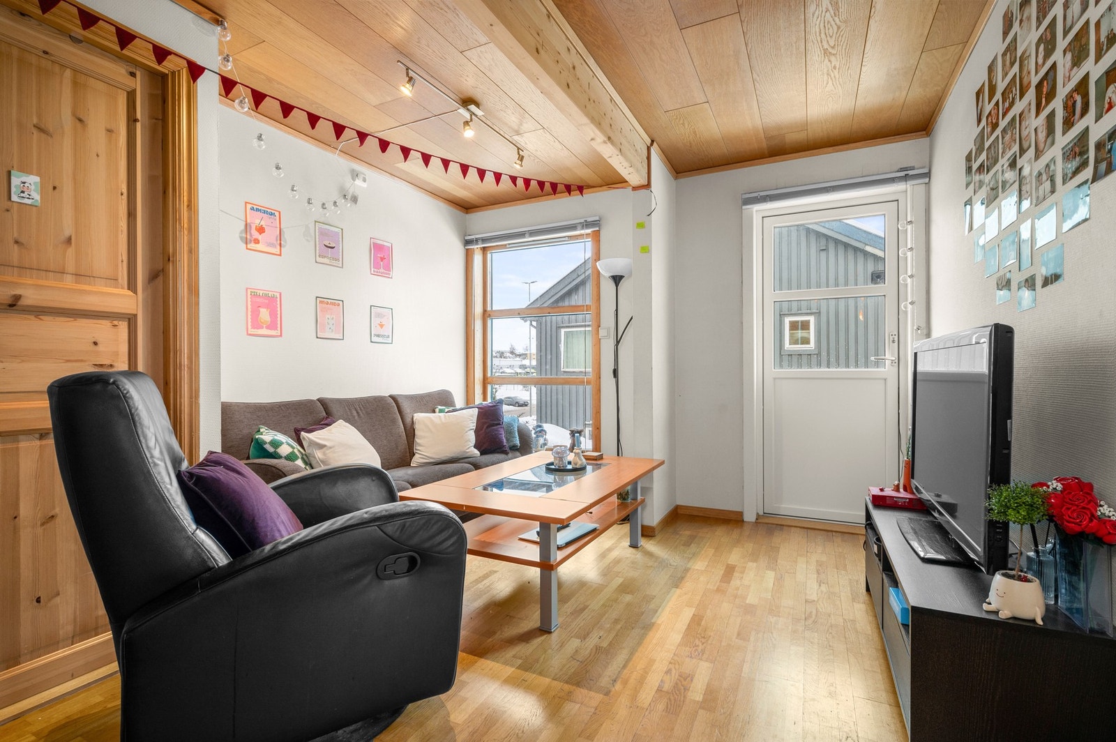 Stue i 2 etasje på 13 kvm. Galleribilde