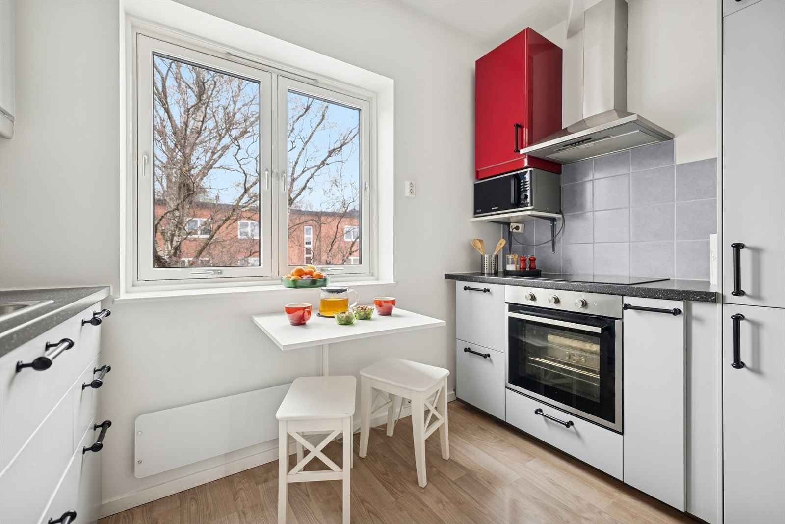 Kjøkkenet fra 2013 har et elegant og tidløst uttrykk som holder seg moderne år etter år. Galleribilde