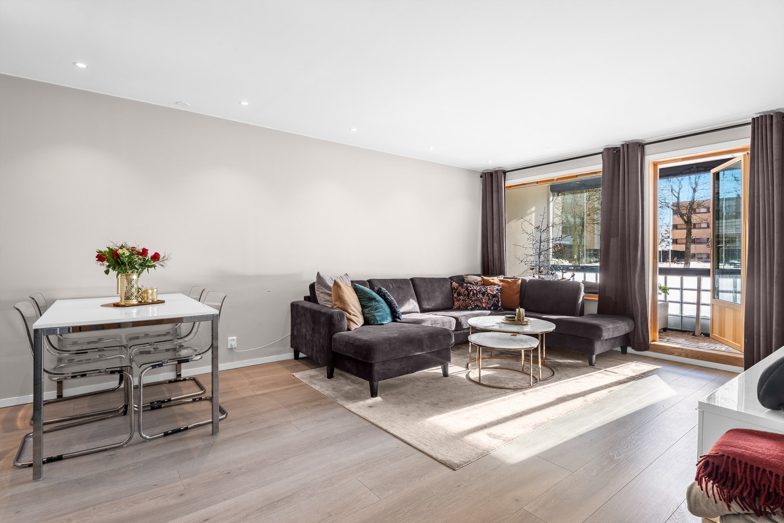 Velkommen til Odvar Solbergs vei 96! En lys og moderne 2-roms i et veletablert boområde. Galleribilde