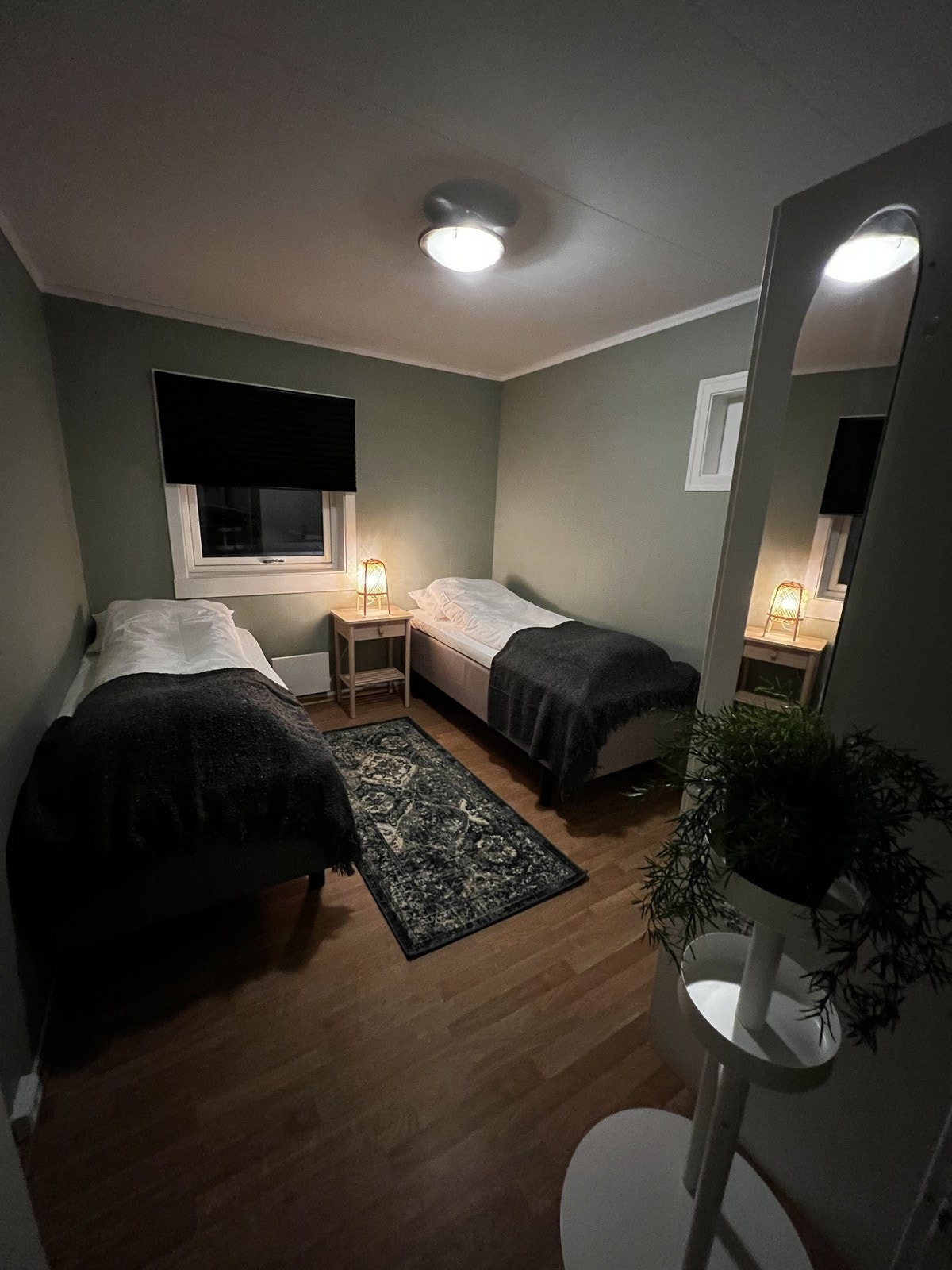 Ett av to soverom Galleribilde