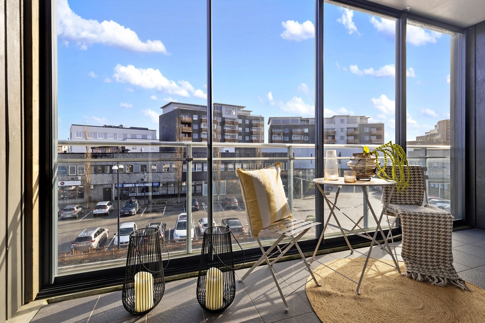 Her kan man nyte sikt over det som rører seg i sentrum Galleribilde