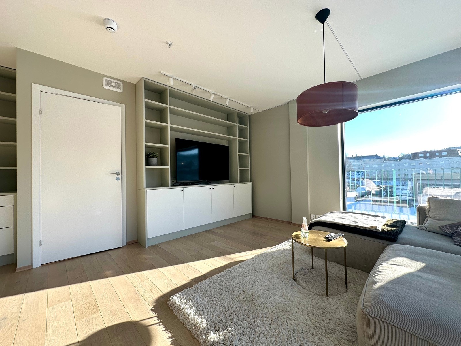 Det er grunnpakke tv/interett fra Altibox/Viken fiber inkludert i fellesutgiftene. Galleribilde