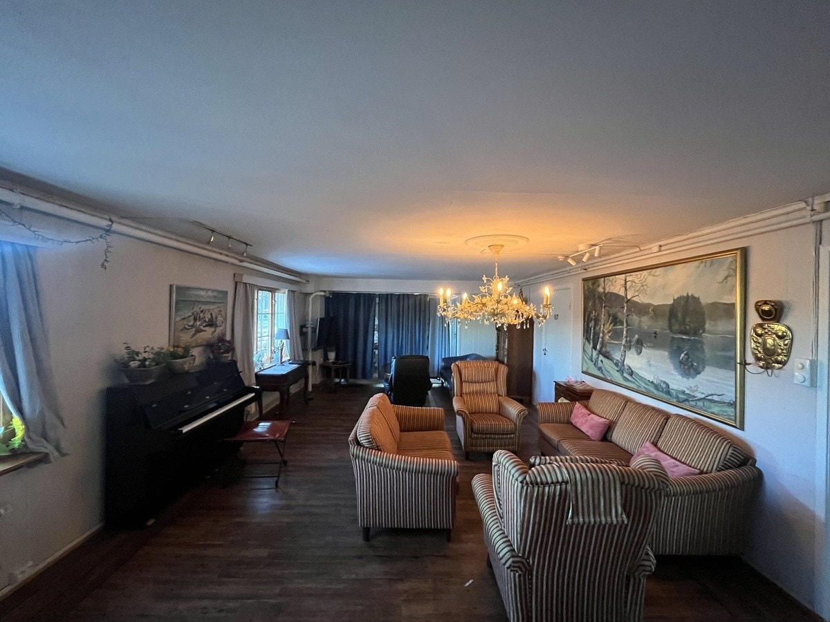 TV og fine sittegrupper Galleribilde