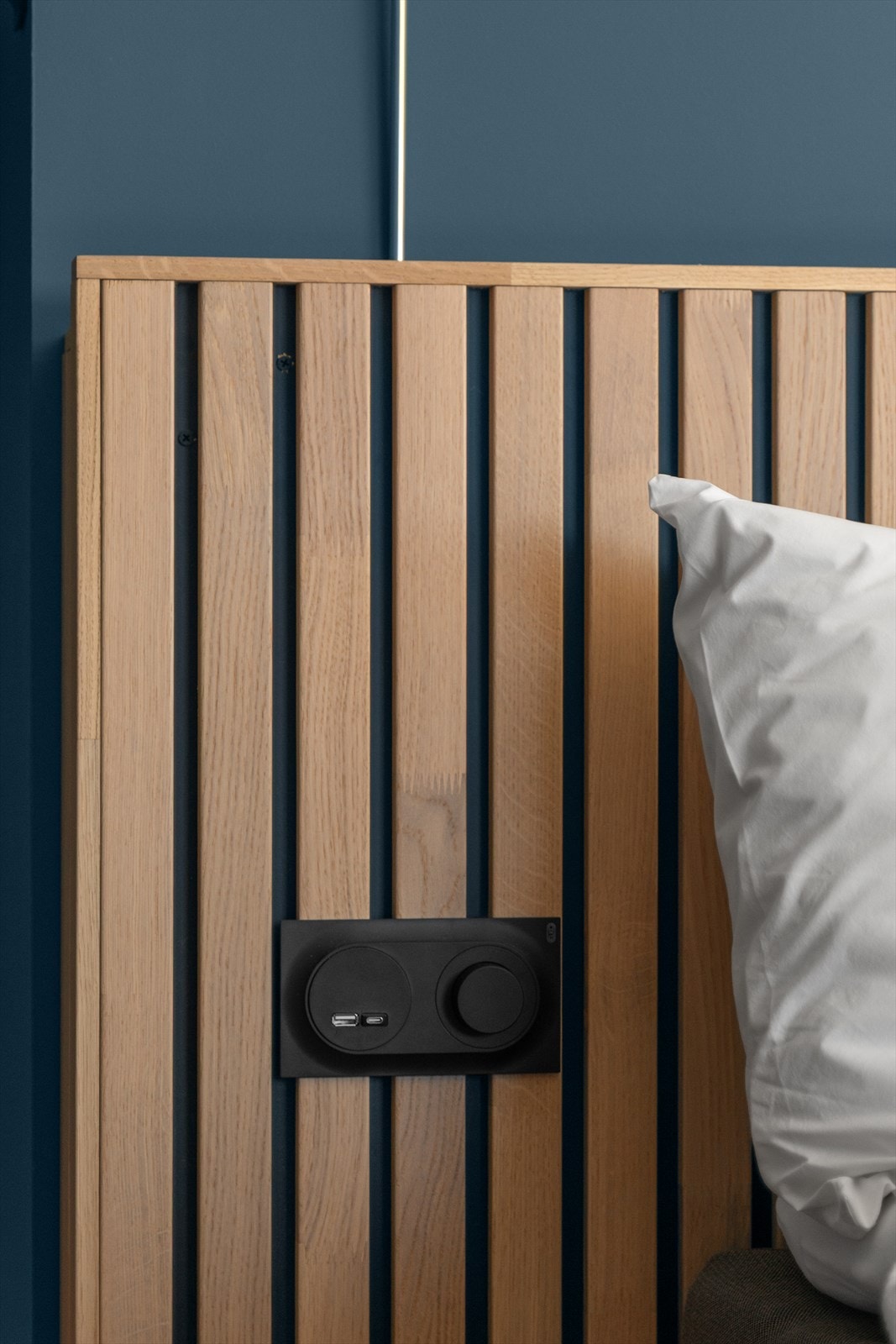 Hodegavl på vegg er spesiallaget og følger boligen. Galleribilde