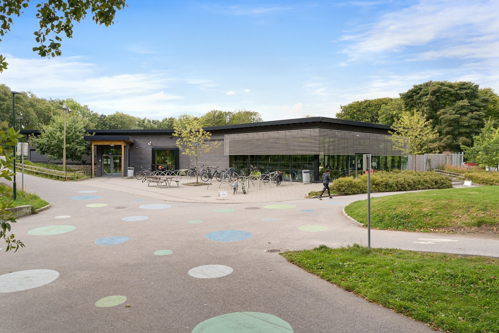 Gamlingen ligger i kort gåavstand fra boligen. Galleribilde