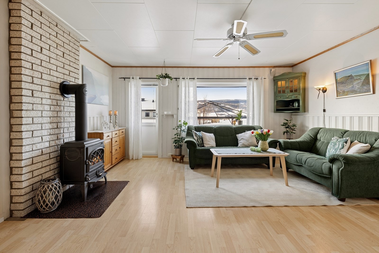 Peisovn gir en trivelig atmosfære på kjølige dager. Galleribilde