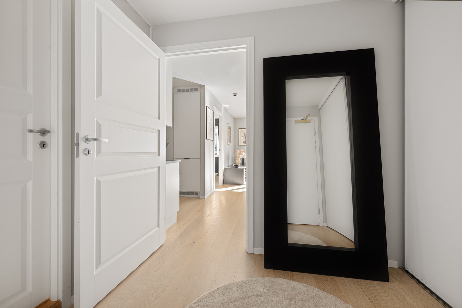 Entré. Galleribilde