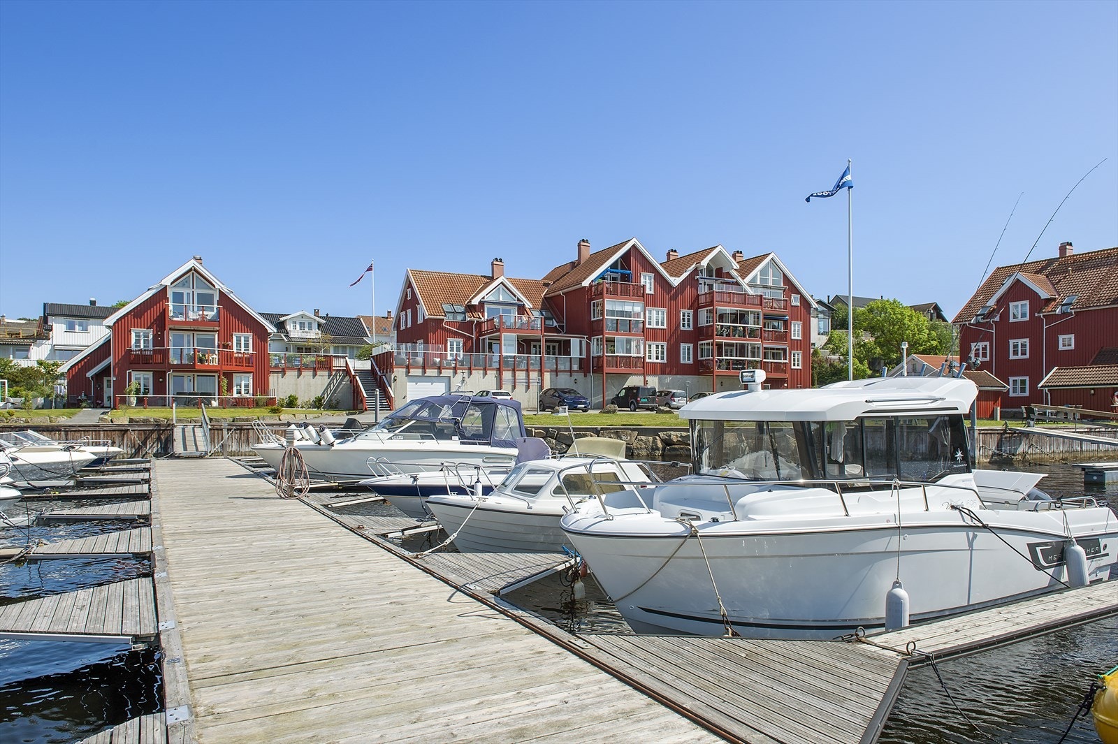 Rekkevik Brygge Galleribilde