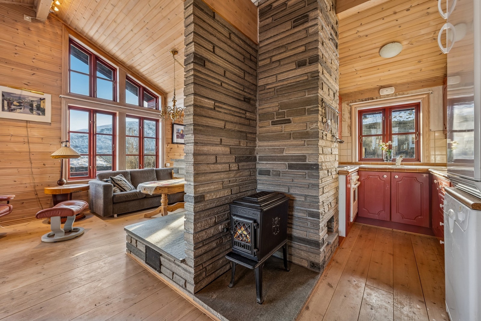 Åpen stue/kjøkkenløsning på 39 kvm. Galleribilde