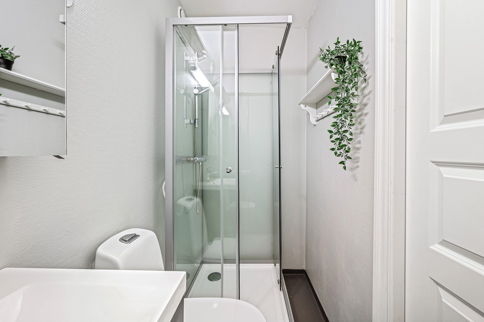 - Badet måler 2,6m² - Galleribilde