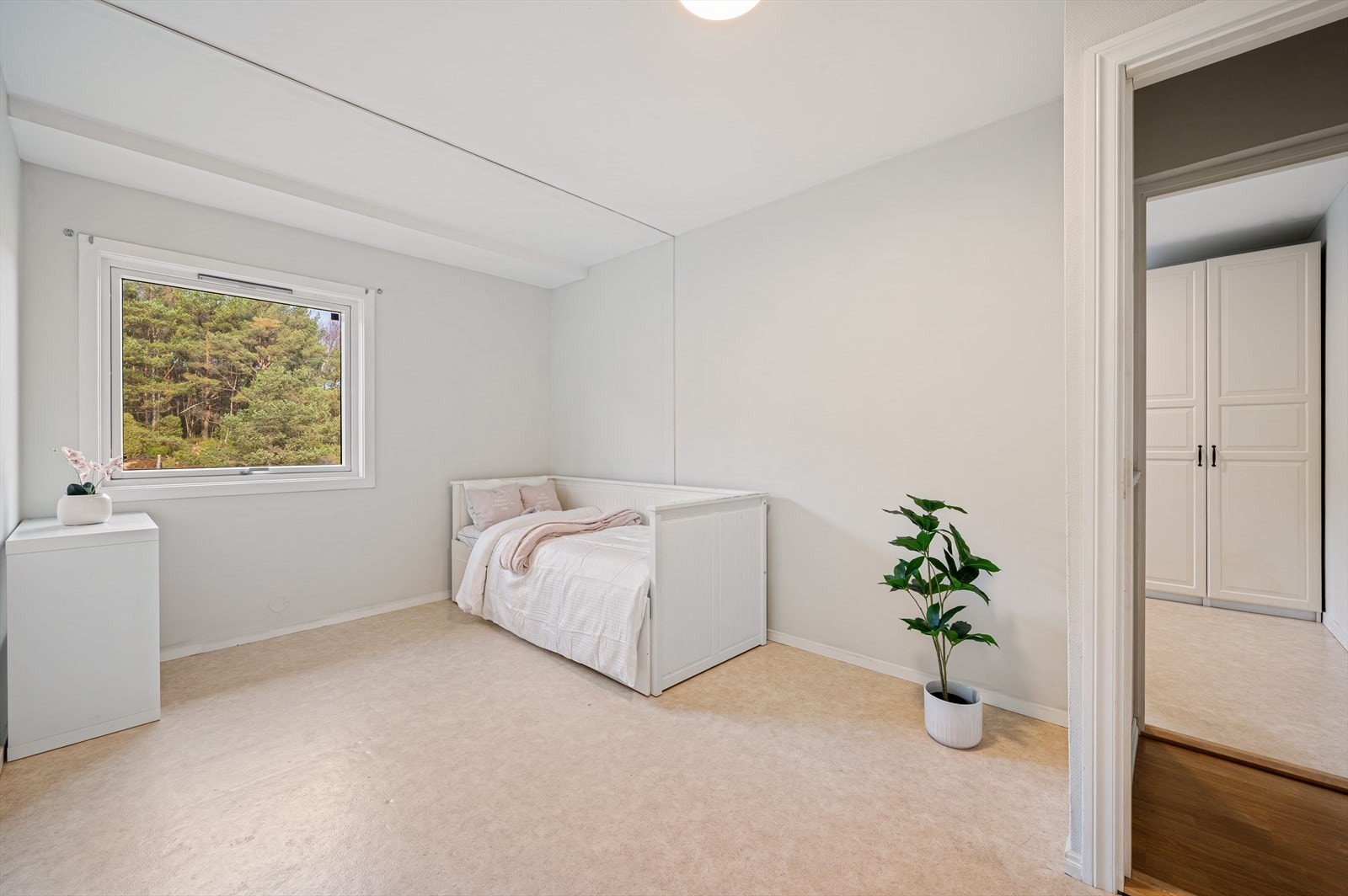 - Det siste soverommet måler 12,1m² - Galleribilde