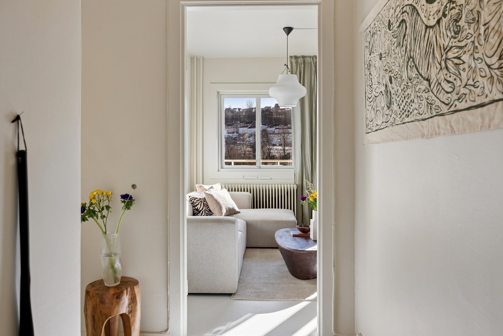 Fyring, varmtvann og bredbånd er inkludert i felleskostnadene. Galleribilde