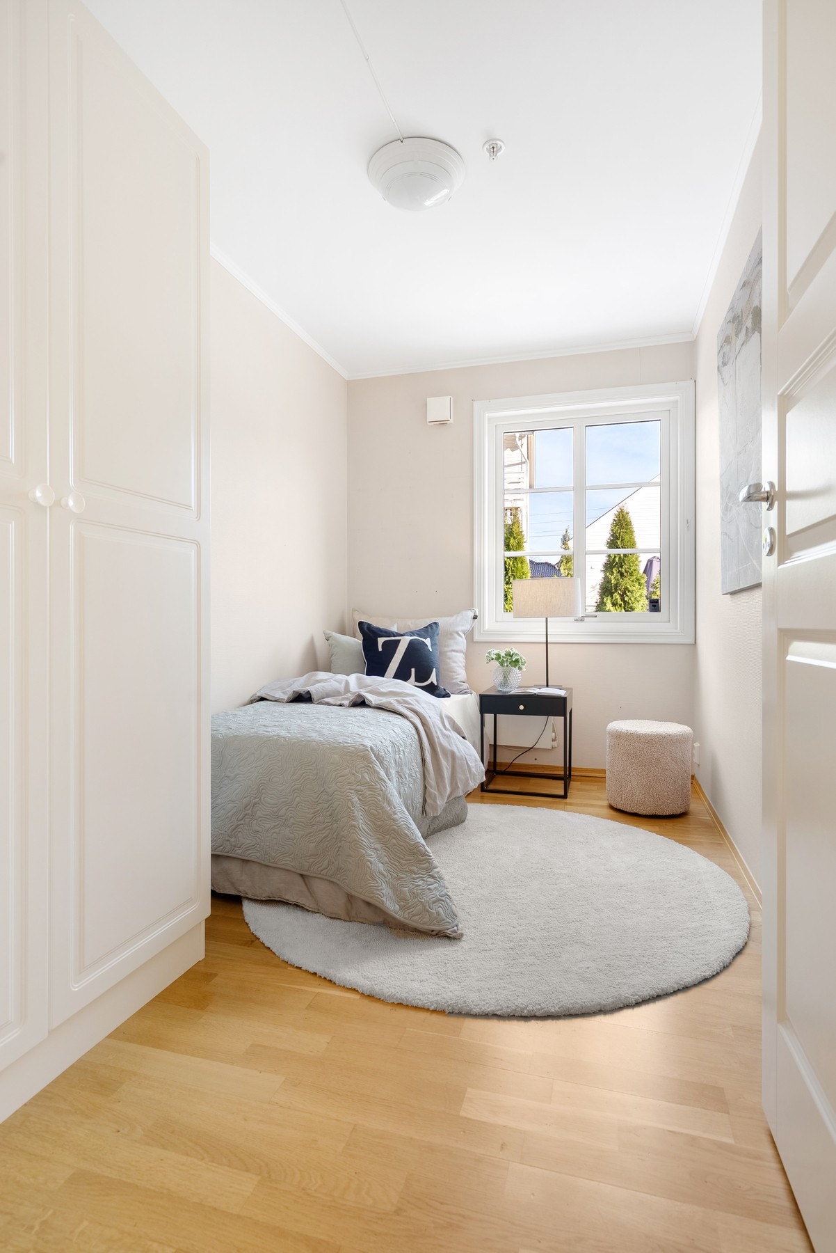 Soverom II egner seg ypperlig som gjesterom eller hjemmekontor Galleribilde