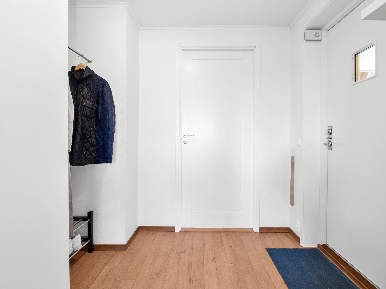 Teknisk rom/bod er til høyre når man kommer inn i leiligheten Galleribilde