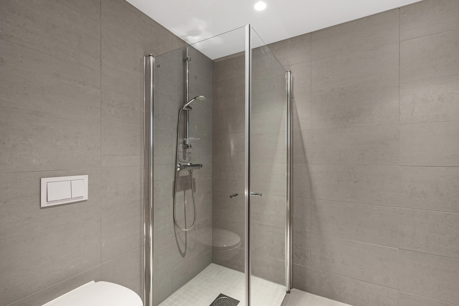 Varmekabler i gulv Galleribilde