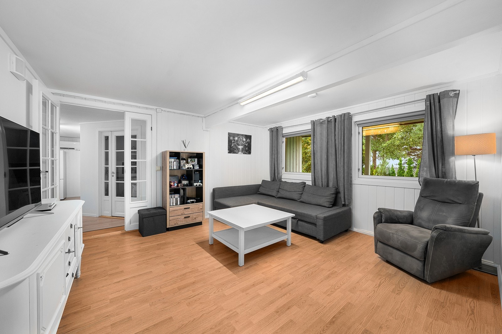 Hybelen har egen inngang i underetasjen Galleribilde