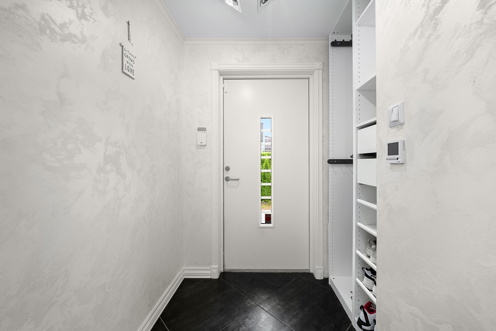 Entré med gulvvarme. Galleribilde