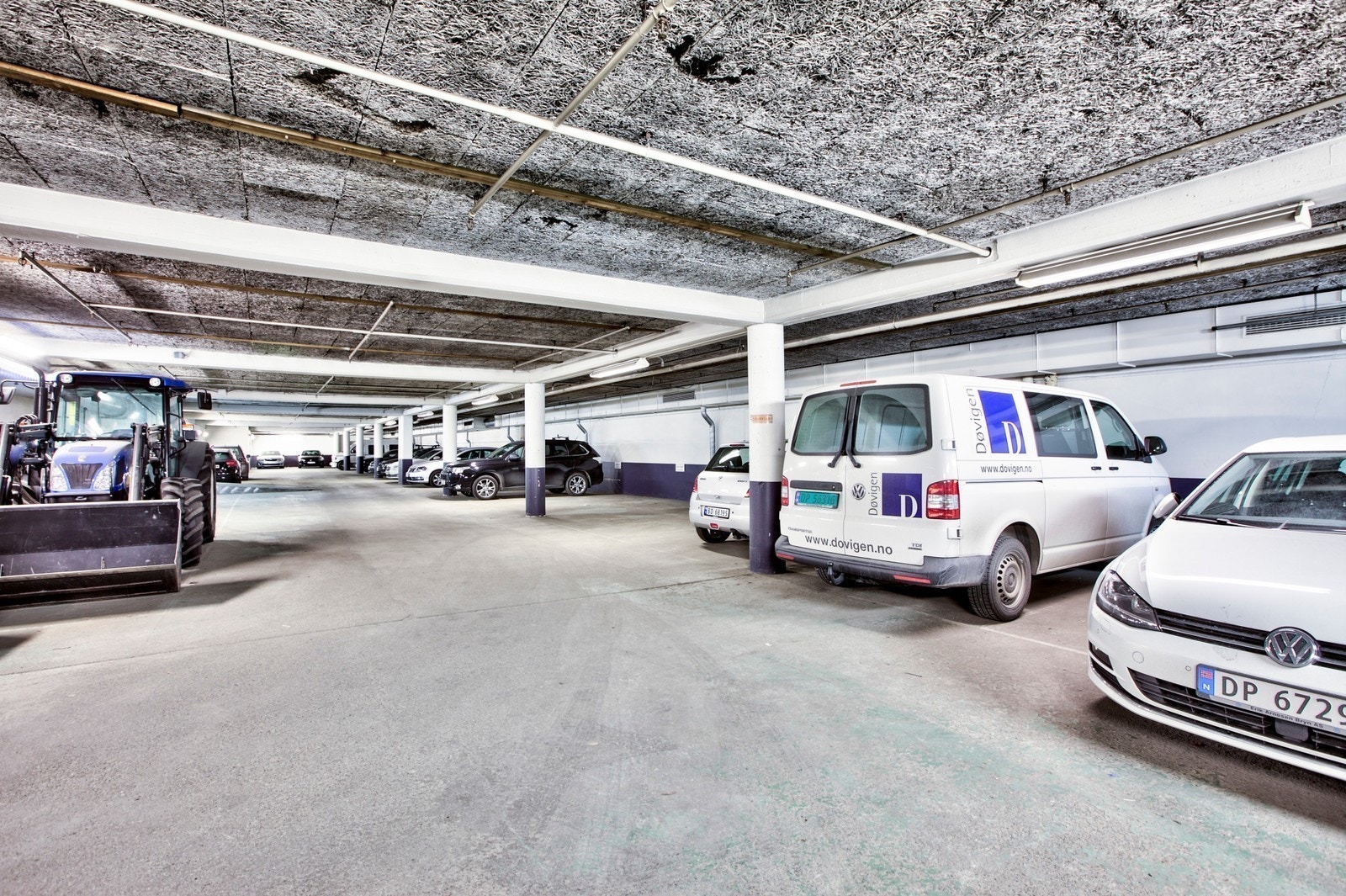 Parkering: Uteplasser er tilgjengelig. Galleribilde