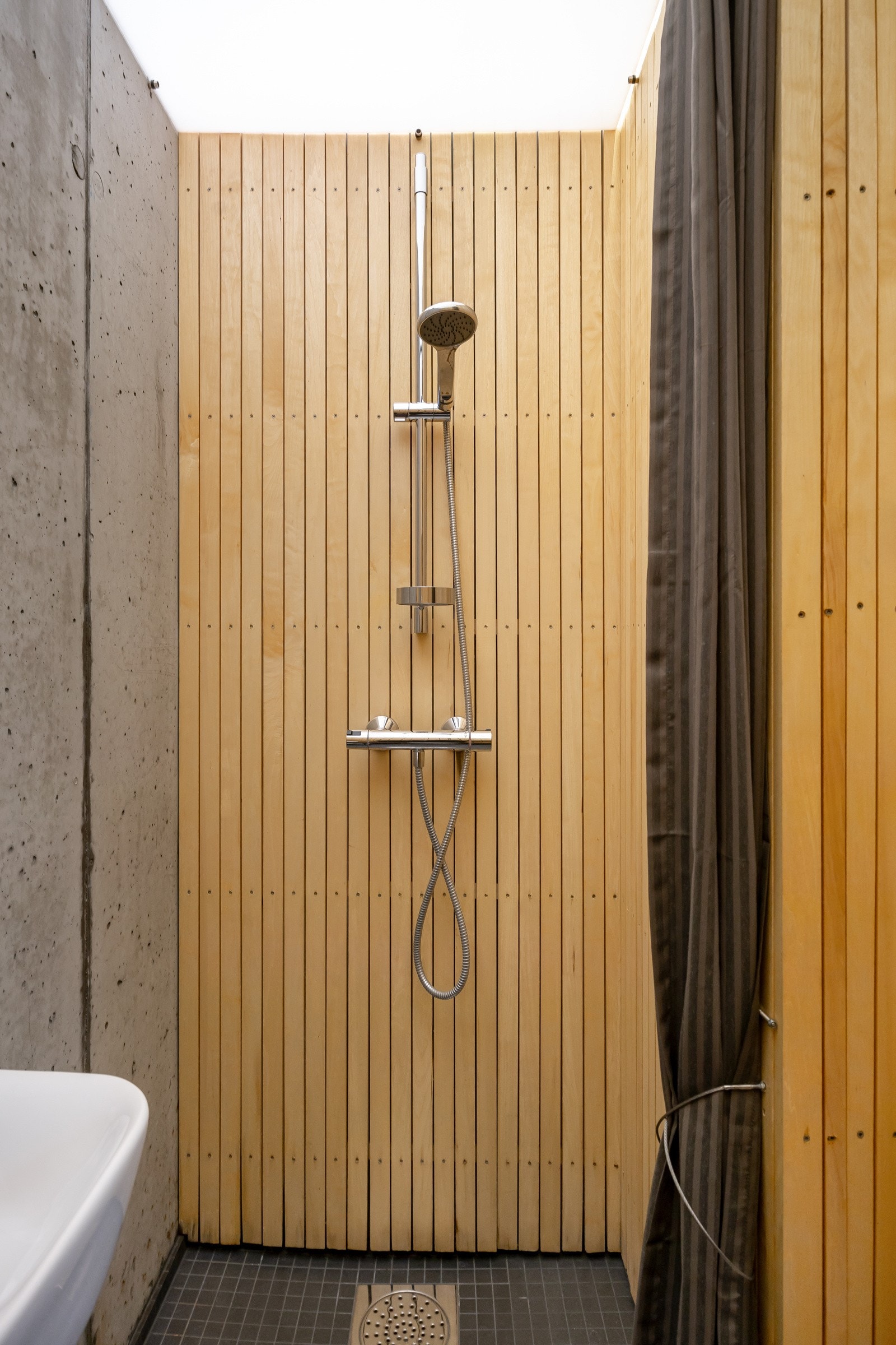 Dusjsone på bad nr.2. Galleribilde