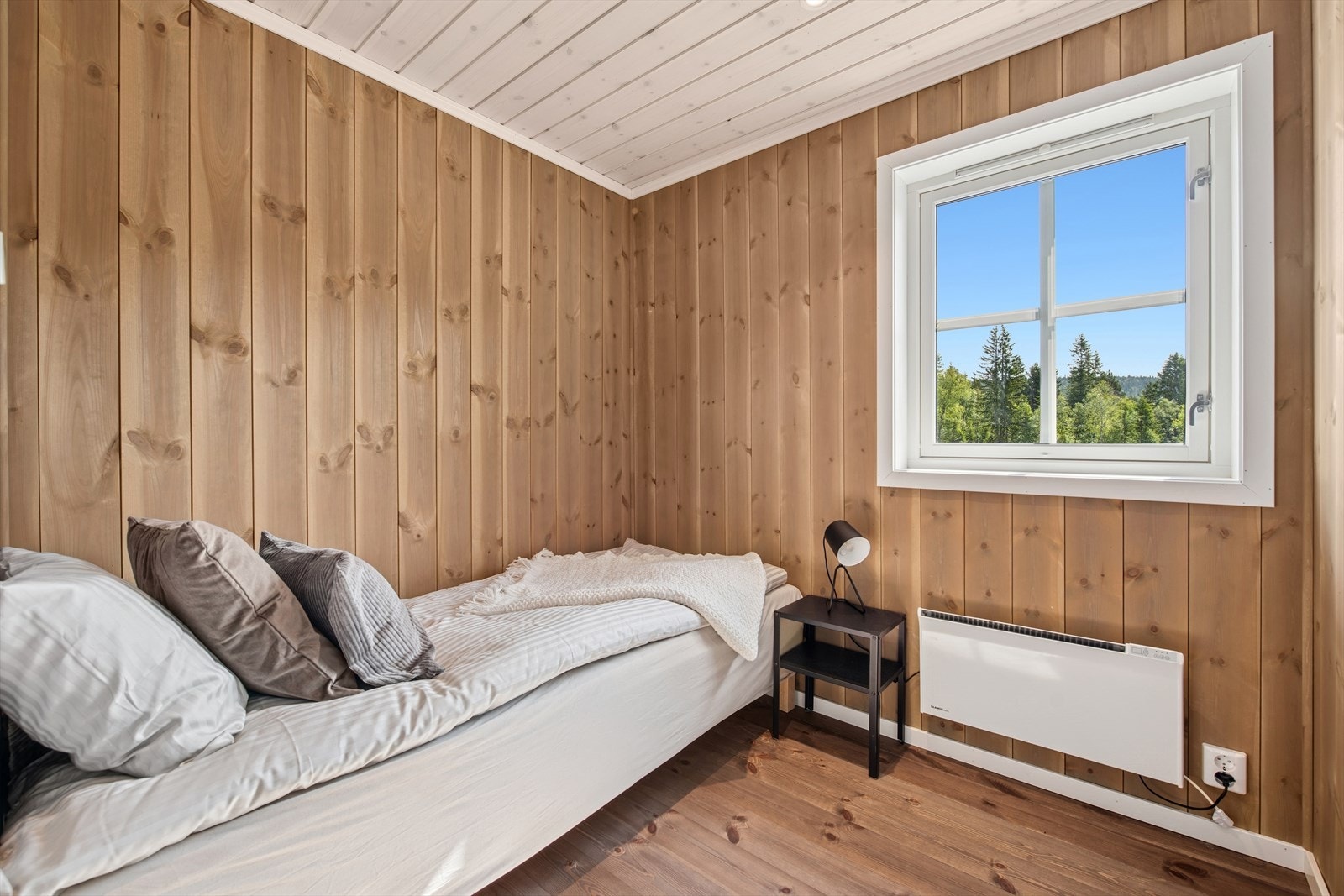 Soverommene er av god størrelse og har plass tilfamiliekøye eller stor seng. Galleribilde