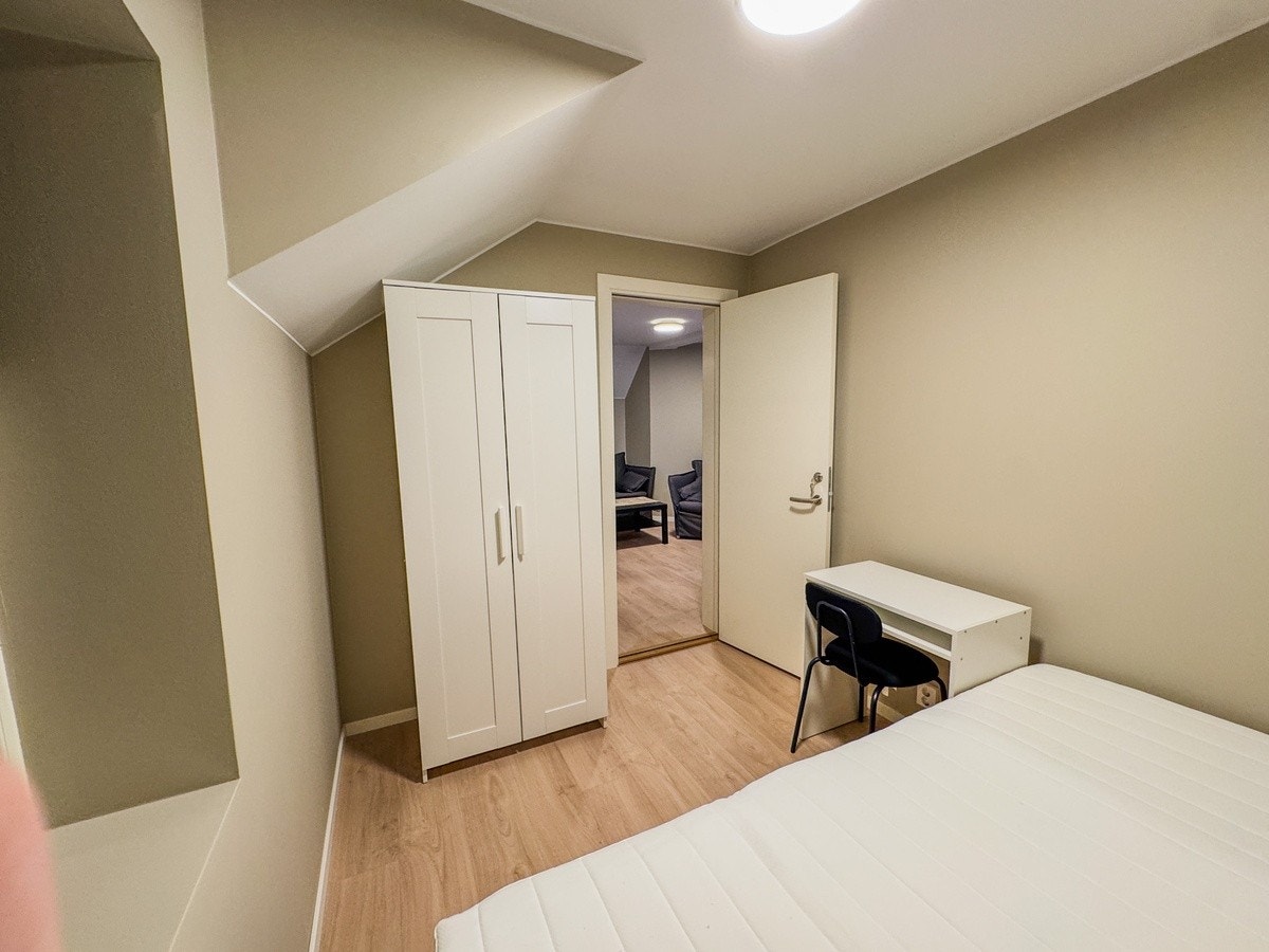 Soverom 3: 120 seng Galleribilde