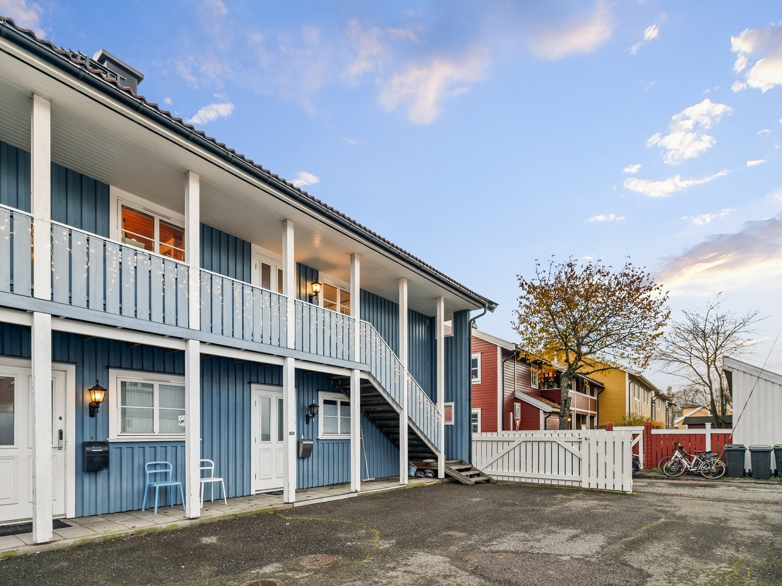 Leiligheten disponerer en parkeringsplass i bakgården Galleribilde