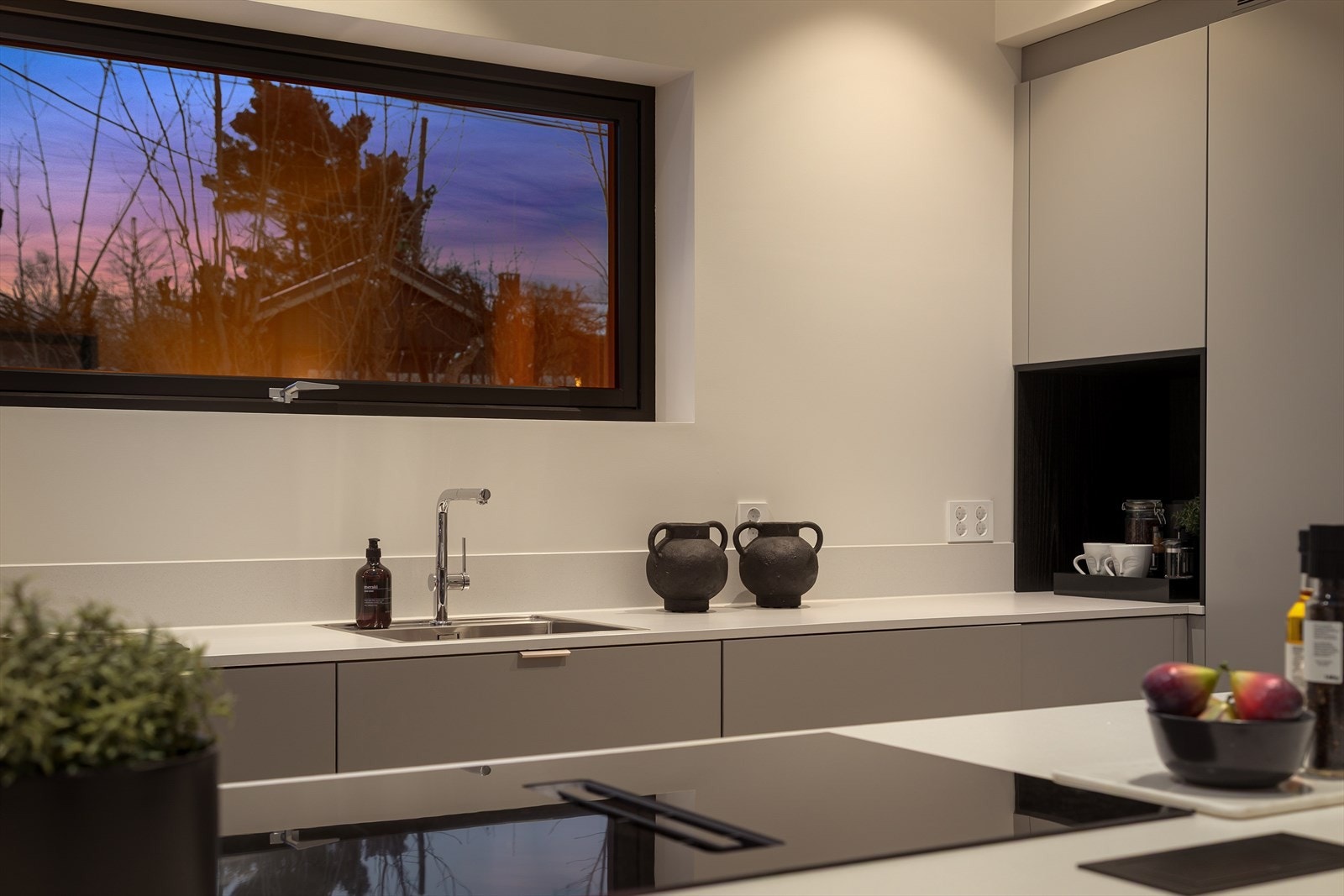 De to ulike fargetonene gir en fin kontrast til rommet. Galleribilde